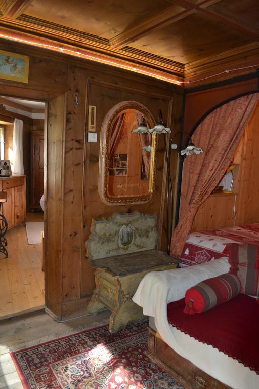 كاستيلو-مولينا دي فيم B&B La Tana Dell'Orso - Die Baerenhoehle الغرفة الصورة