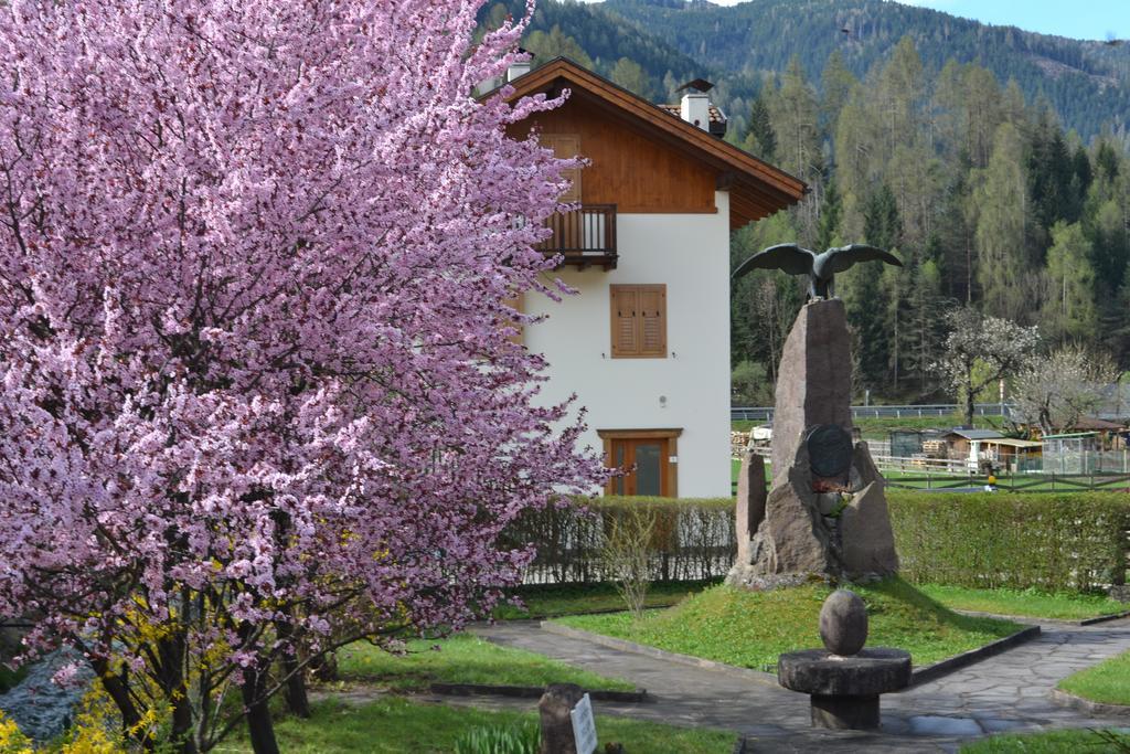 كاستيلو-مولينا دي فيم B&B La Tana Dell'Orso - Die Baerenhoehle المظهر الخارجي الصورة