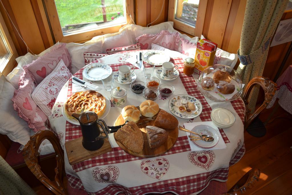 كاستيلو-مولينا دي فيم B&B La Tana Dell'Orso - Die Baerenhoehle المظهر الخارجي الصورة